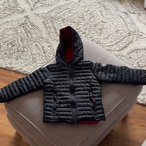 Joules Navy blue  and Red Kids Puffer Jacket size 5 boys